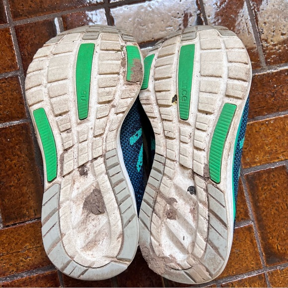 New Balance 890 Athletic Lace Up Running Shoe Womens Size 7 - Picture 3 of 5